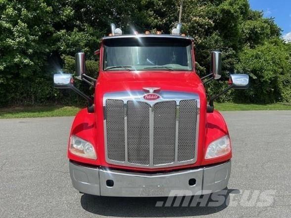 Peterbilt 579 牵引车