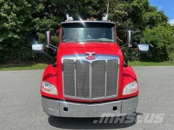 Peterbilt 579 牵引车