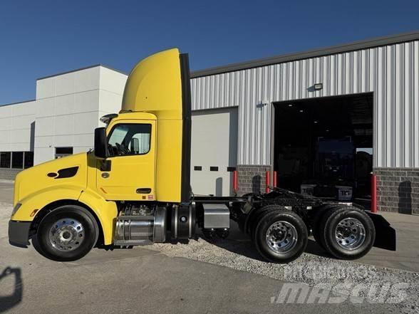 Peterbilt 579 牵引车