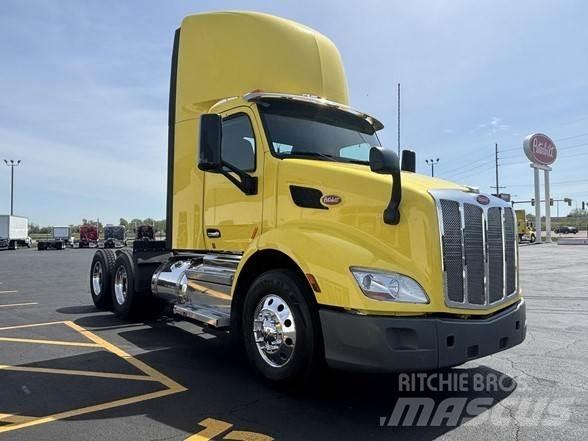Peterbilt 579 牵引车