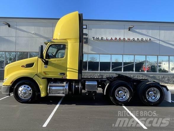 Peterbilt 579 牵引车