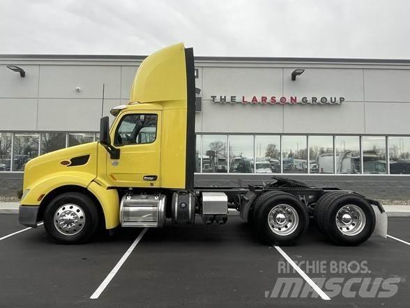 Peterbilt 579 牵引车