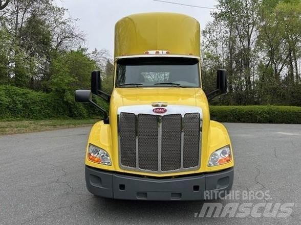 Peterbilt 579 牵引车