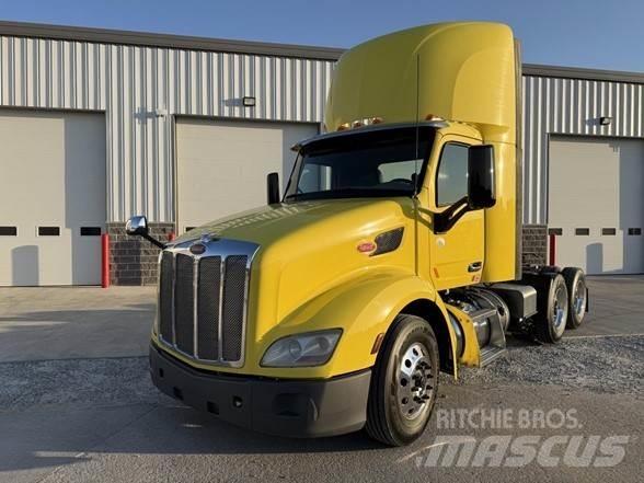 Peterbilt 579 牵引车