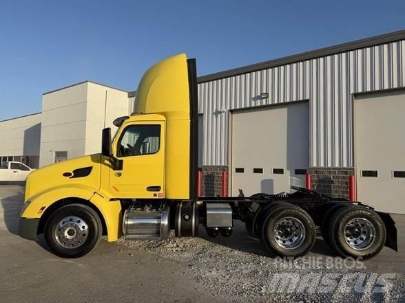 Peterbilt 579 牵引车