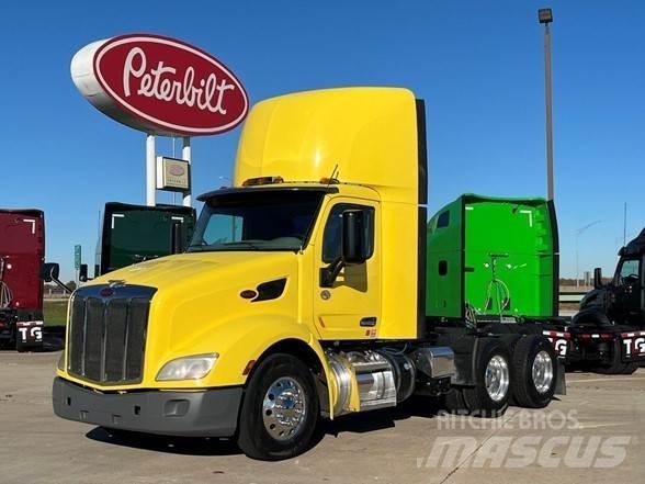 Peterbilt 579 牵引车
