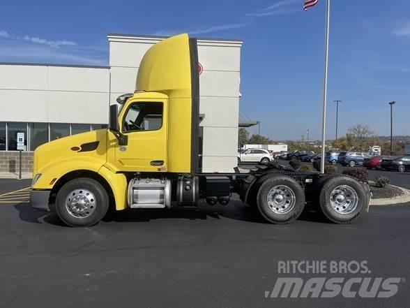 Peterbilt 579 牵引车