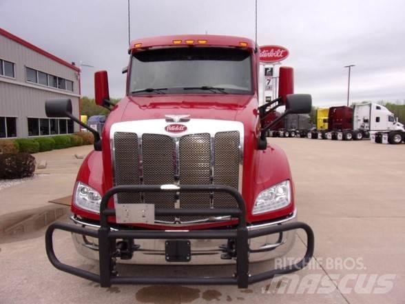 Peterbilt 579 牵引车