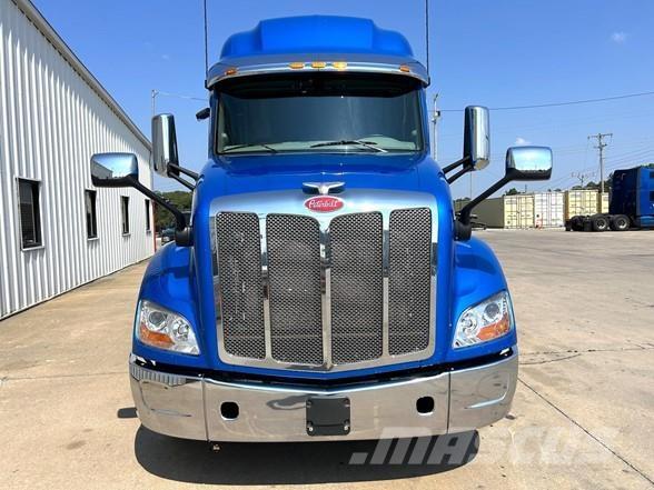 Peterbilt 579 牵引车