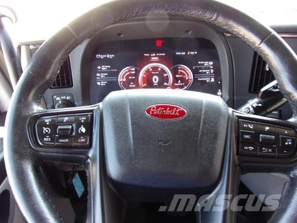 Peterbilt 579 牵引车