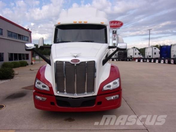 Peterbilt 579 牵引车