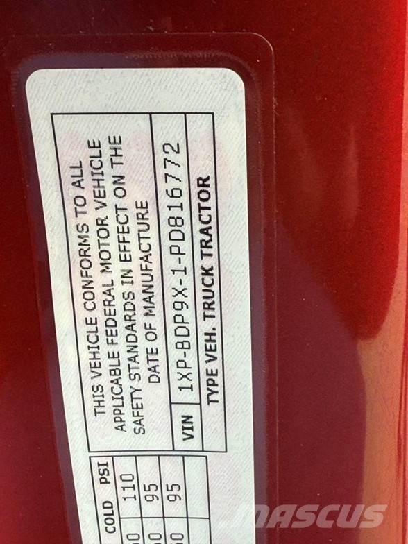 Peterbilt 579 牵引车