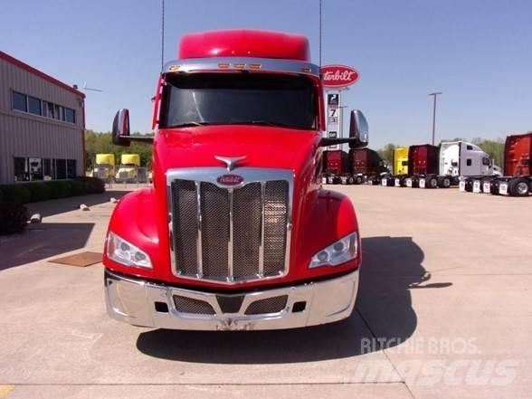 Peterbilt 579 牵引车
