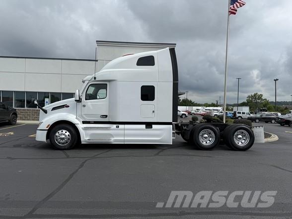 Peterbilt 579 牵引车