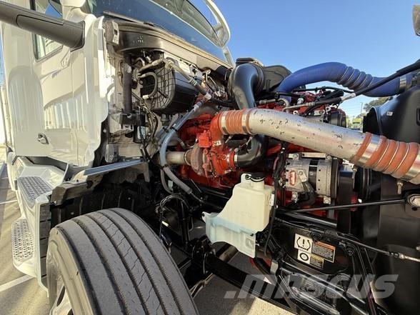 Peterbilt 579 牵引车