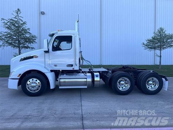 Peterbilt 579 牵引车