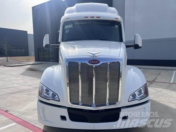 Peterbilt 579 牵引车