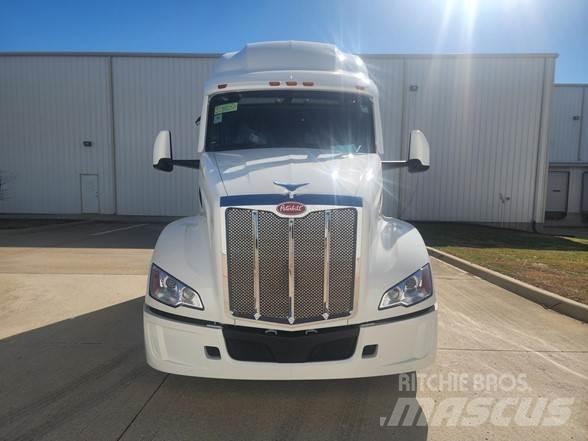 Peterbilt 579 牵引车
