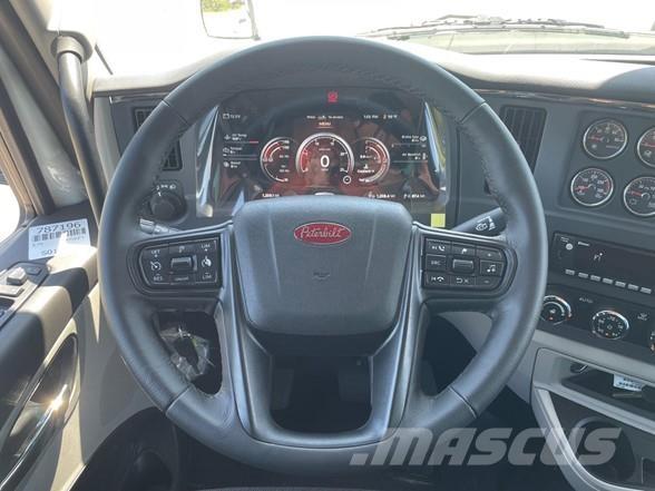 Peterbilt 579 牵引车