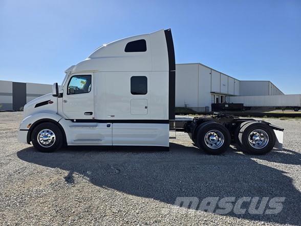 Peterbilt 579 牵引车