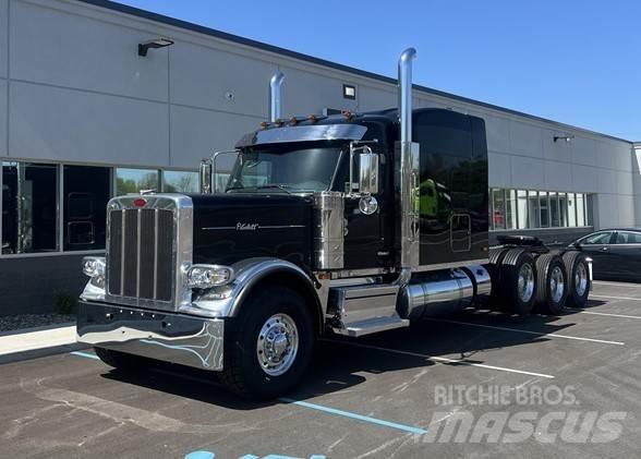 Peterbilt 589 牵引车