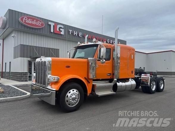 Peterbilt 589 牵引车