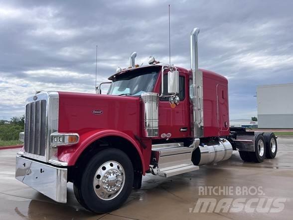 Peterbilt 589 牵引车