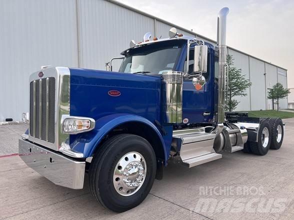 Peterbilt 589 牵引车