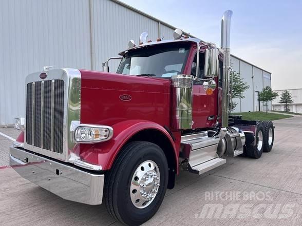 Peterbilt 589 牵引车