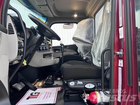 Peterbilt 589 牵引车