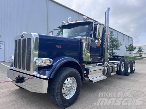 Peterbilt 589 牵引车