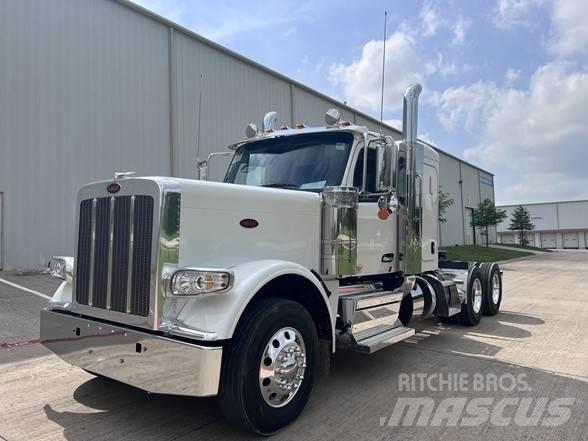 Peterbilt 589 牵引车