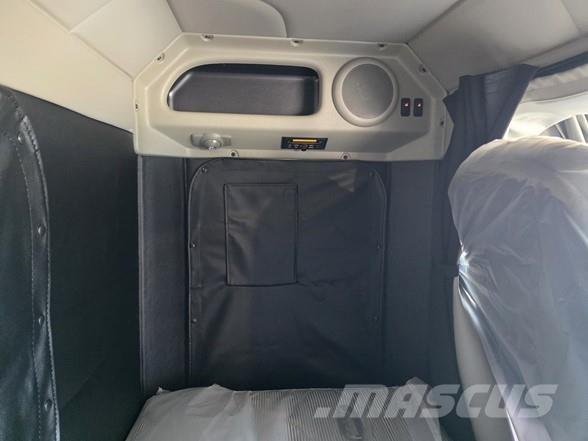 Peterbilt 589 牵引车