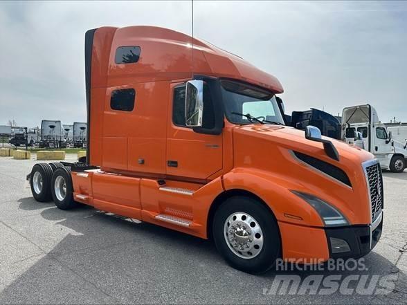 Volvo VNL42T760 牵引车