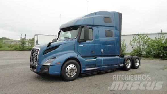 Volvo VNL64T760 牵引车
