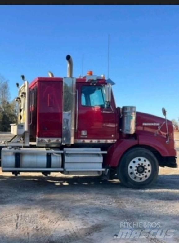 Western Star 4900 牵引车