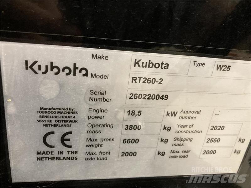 Kubota RT260-2 小型装载机