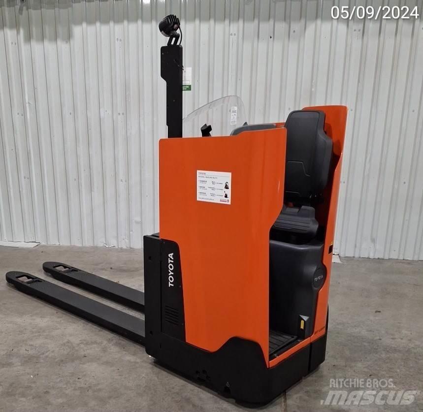 BT LSI200 手动码垛机