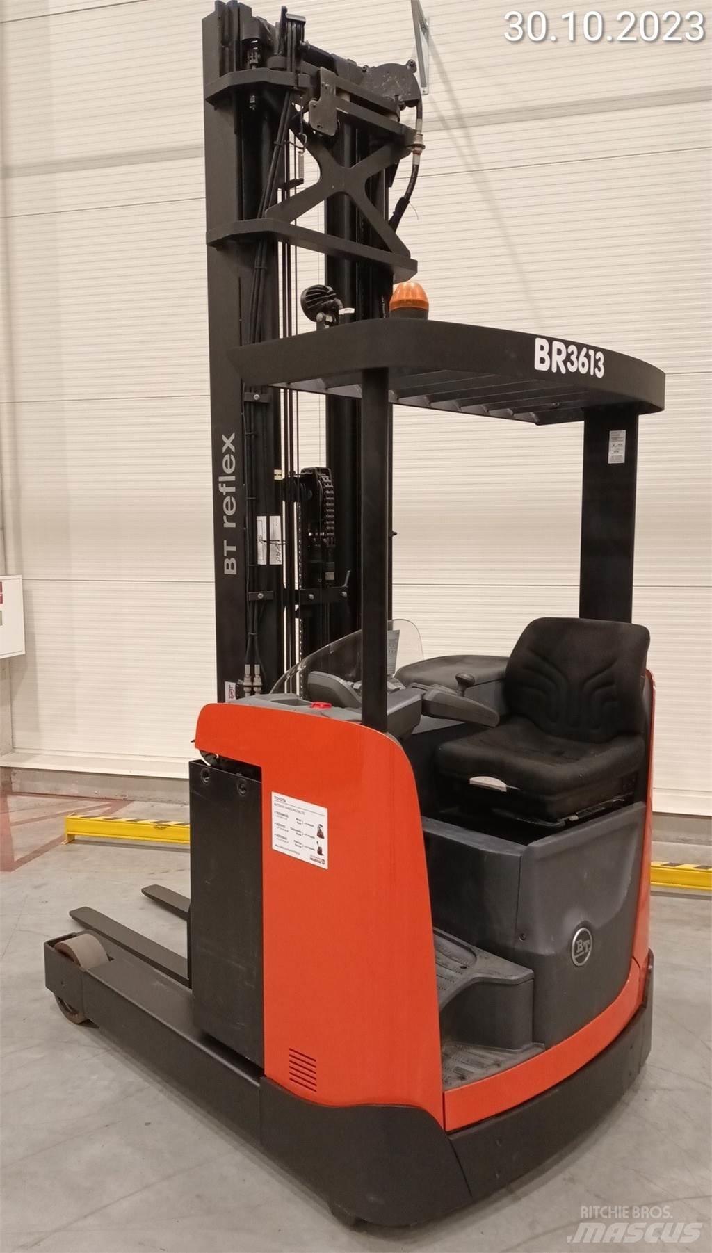 BT RRE140B 前移式叉车