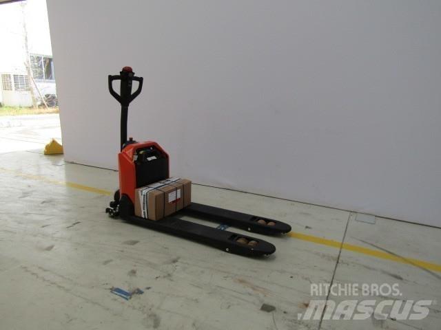 BT LHE130 电动叉车
