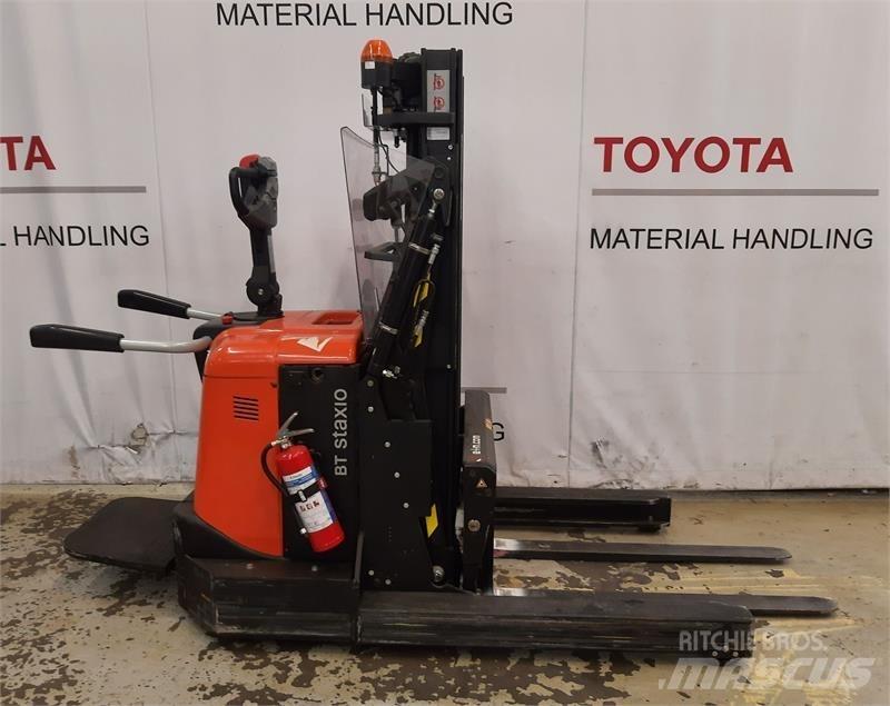 BT SPE120XR 手推堆垛车