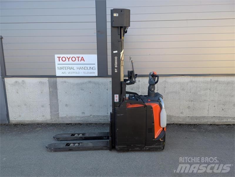 BT SPE160 手推堆垛车