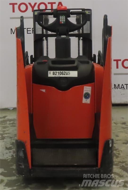 BT SPE200D 行走式堆垛机