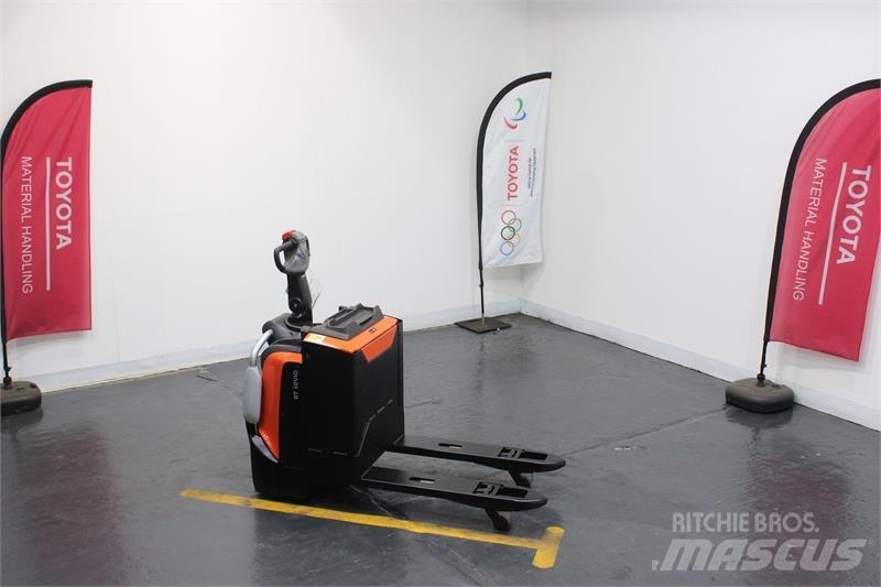 BT LPE200 电动搬运车