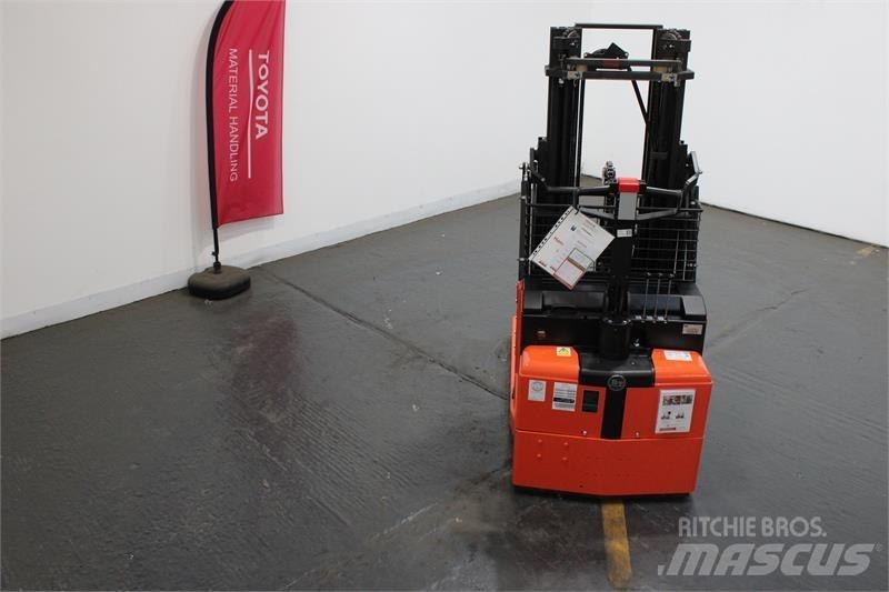 BT RWE120 手托盘堆垛机