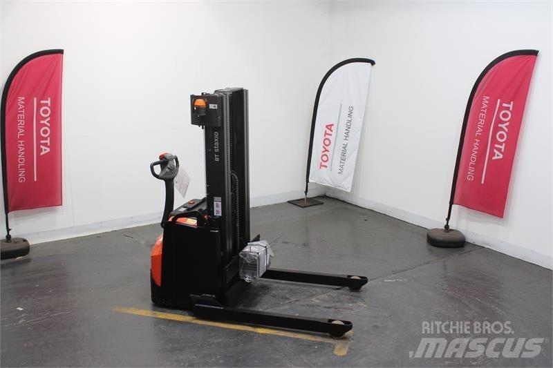 BT SWE140S 手推堆垛车