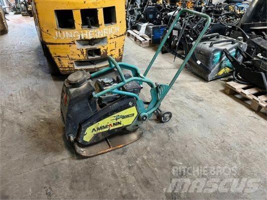 Ammann APF 1550 平板夯