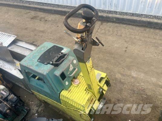 Ammann APH11095 平板夯