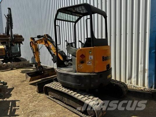Bobcat E26 小型挖掘机