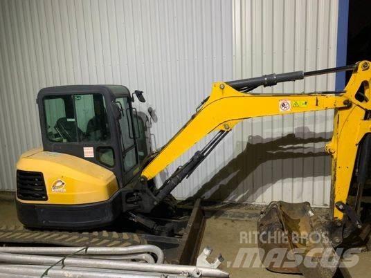 Bobcat E50 小型挖掘机